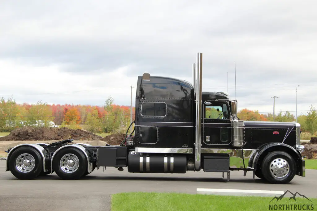 2020 Peterbilt 389 #1826