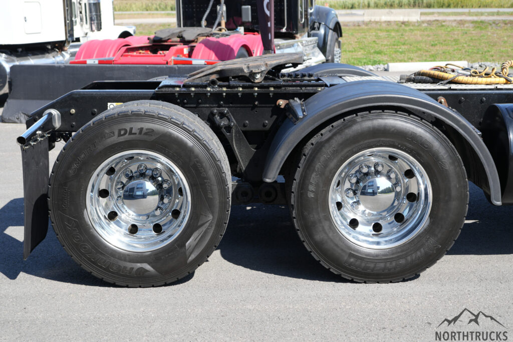 2019 Kenworth W900B #1517