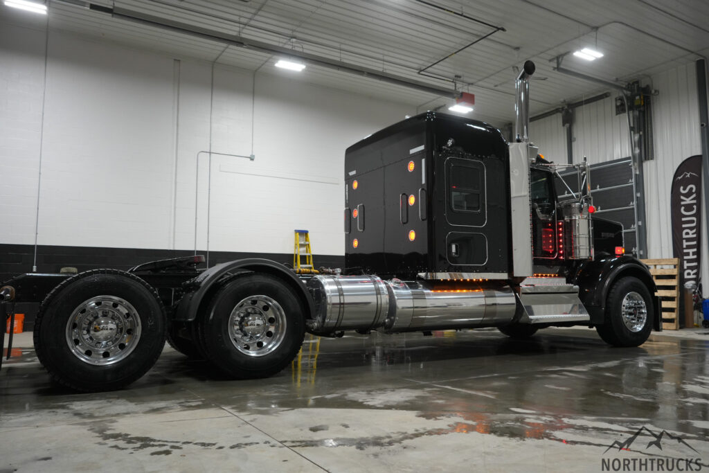 Kenworth W900B 2021 #1520