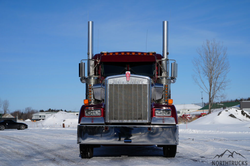 2018 Kenworth W900L #1519