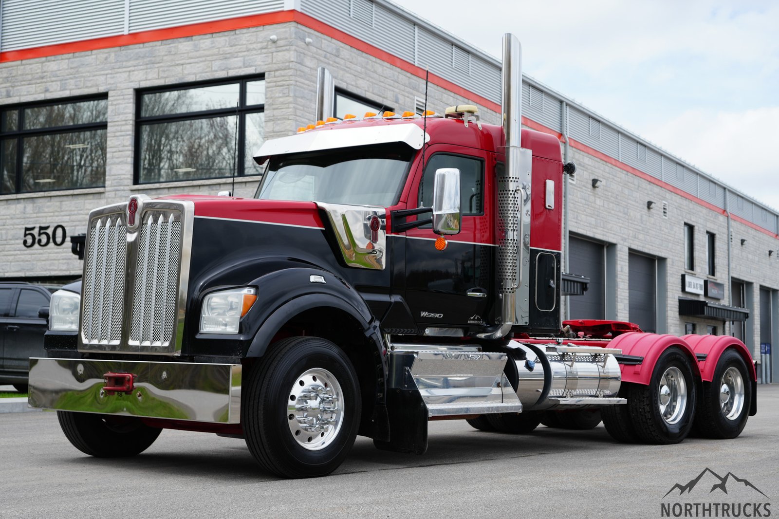2020 Kenworth W990